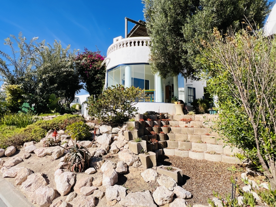 3 Bedroom Property for Sale in Paradise Beach Western Cape